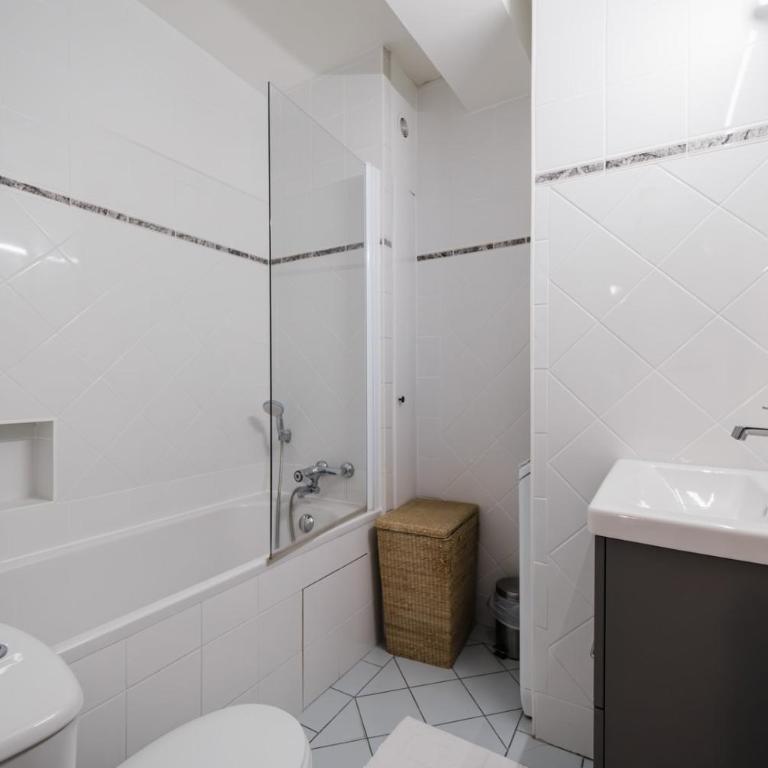AllinLyon | Vue place Célestins - Apartment - 38