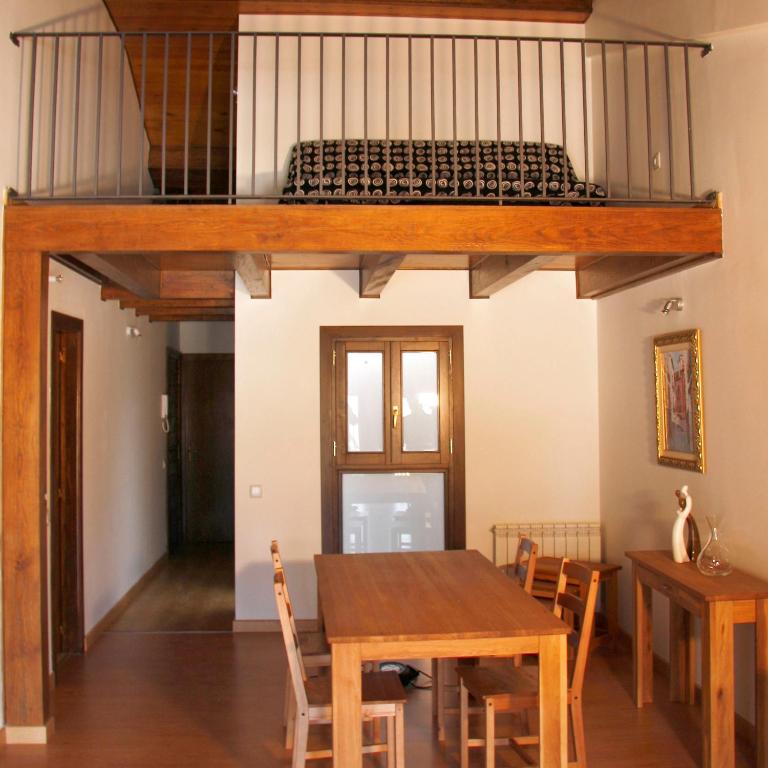 Apartamentos Angelus Plaza Mayor de Graus - Penthouse - 9