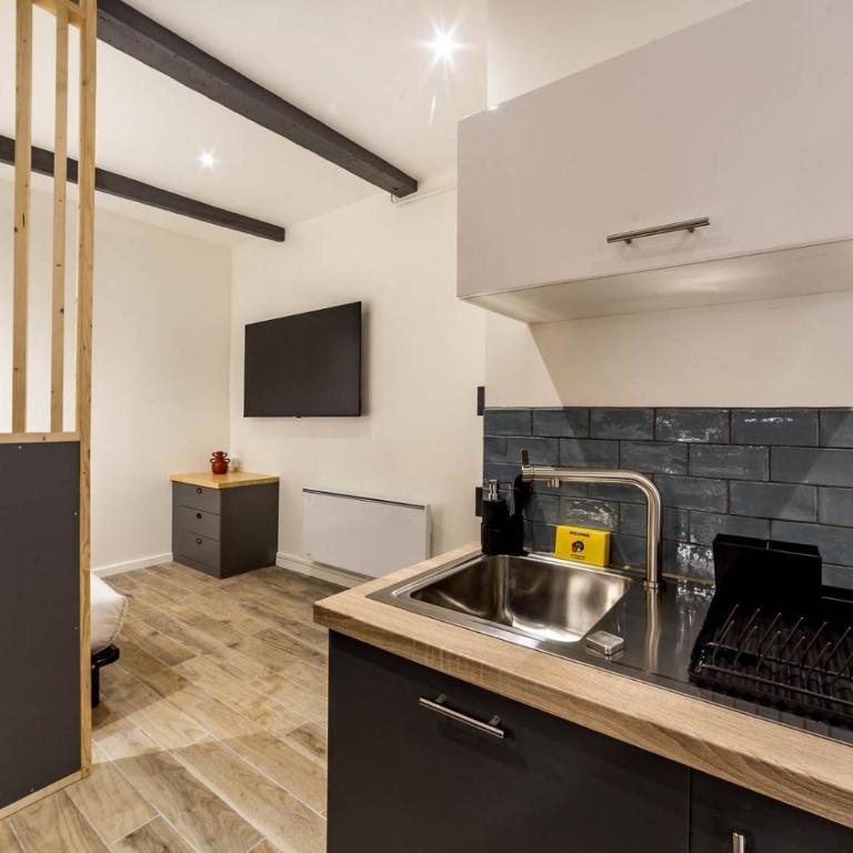 All in Lyon | Studio calme en centre-ville - Studio - 8
