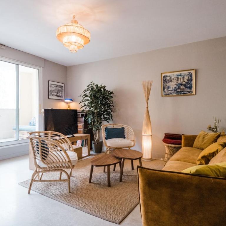 AllinLyon | Balcon calme vue St-Bernard - Appartement avec Balcon - 1