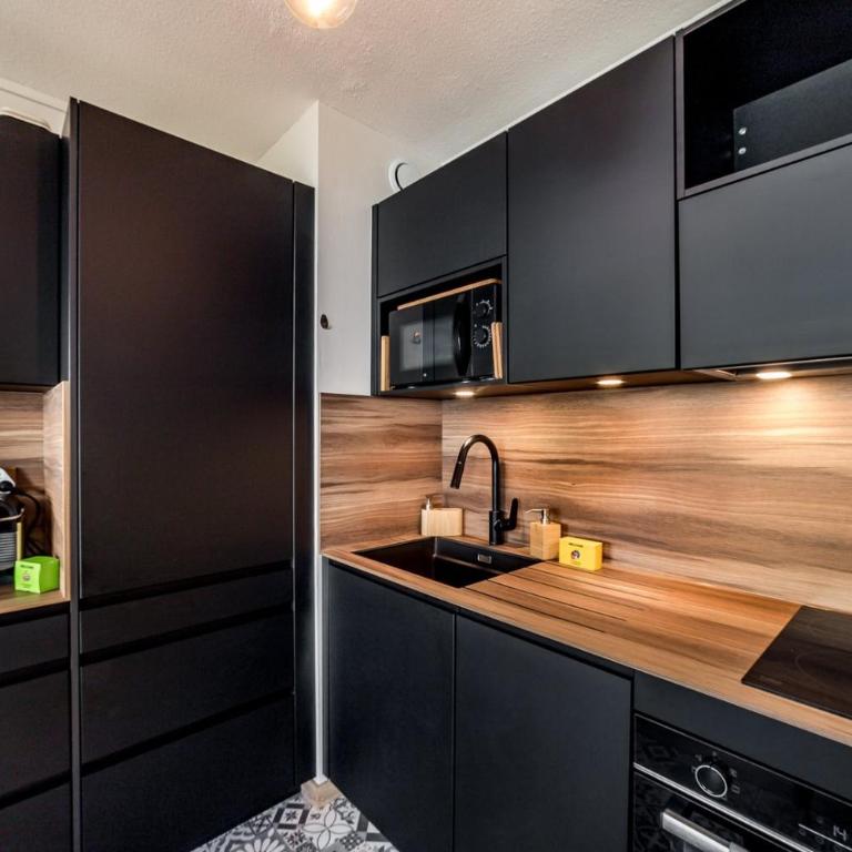 All in Lyon | Studio chic & parking - Apartamento - 12