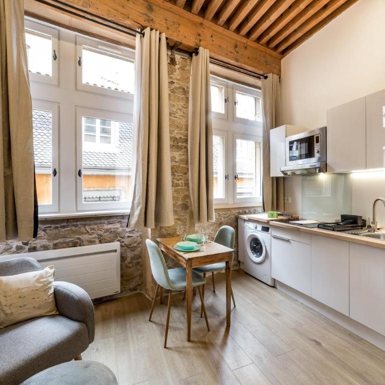 All in Lyon | Studio de charme au cœur de Lyon - Apartment - 1