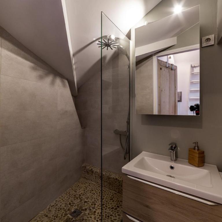 BnGo l Le Perché de la Croix-Rousse l 4p, 2ch, 4ème étage sans ascenseur - Appartement 2 Chambres - 14
