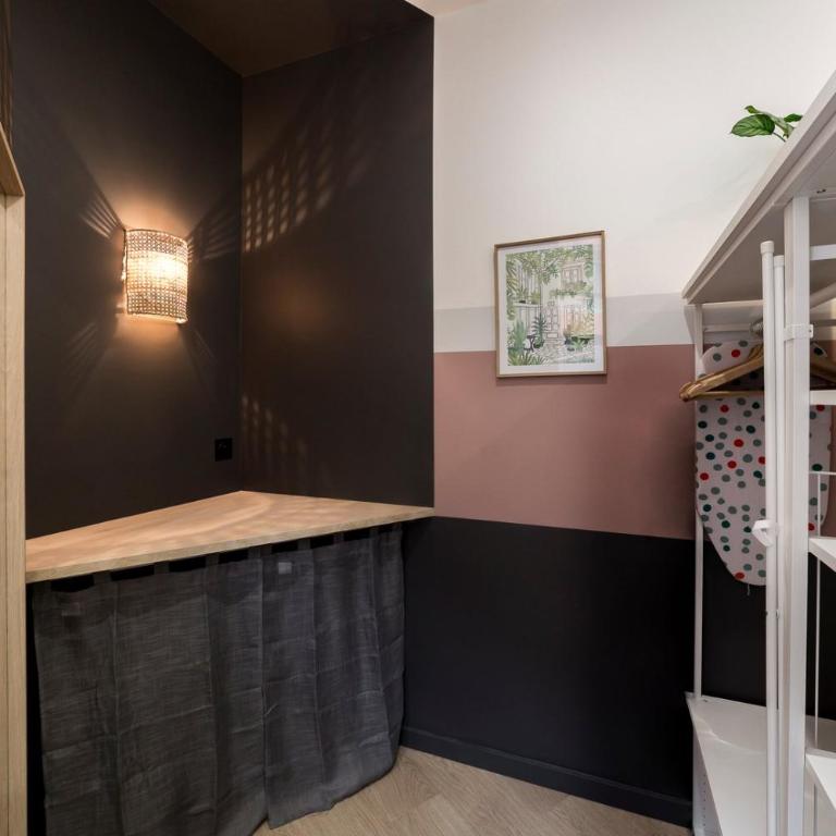 All in Lyon | Studio confortable | métro Garibaldi - Appartement - 10