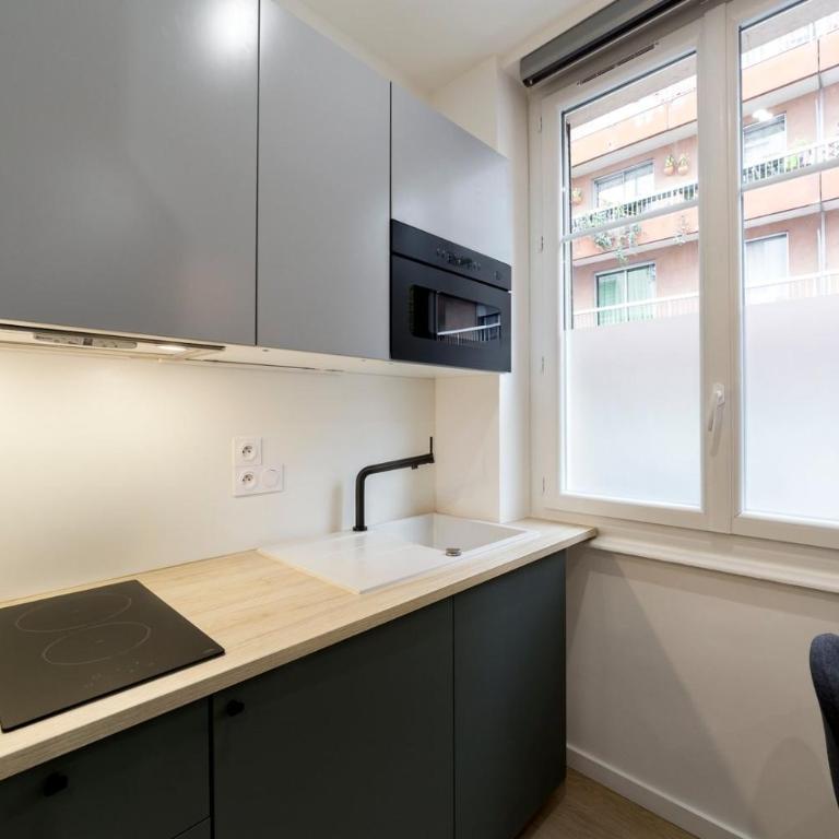 All in Lyon | Studio confortable | métro Garibaldi - Appartement - 6