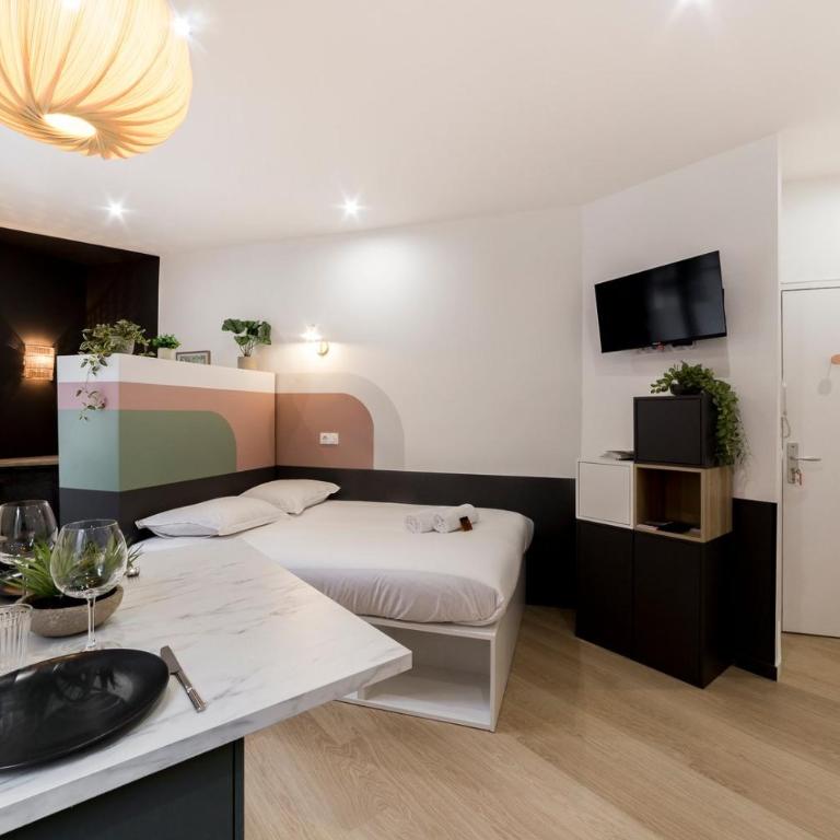 All in Lyon | Studio confortable | métro Garibaldi - Appartement - 2