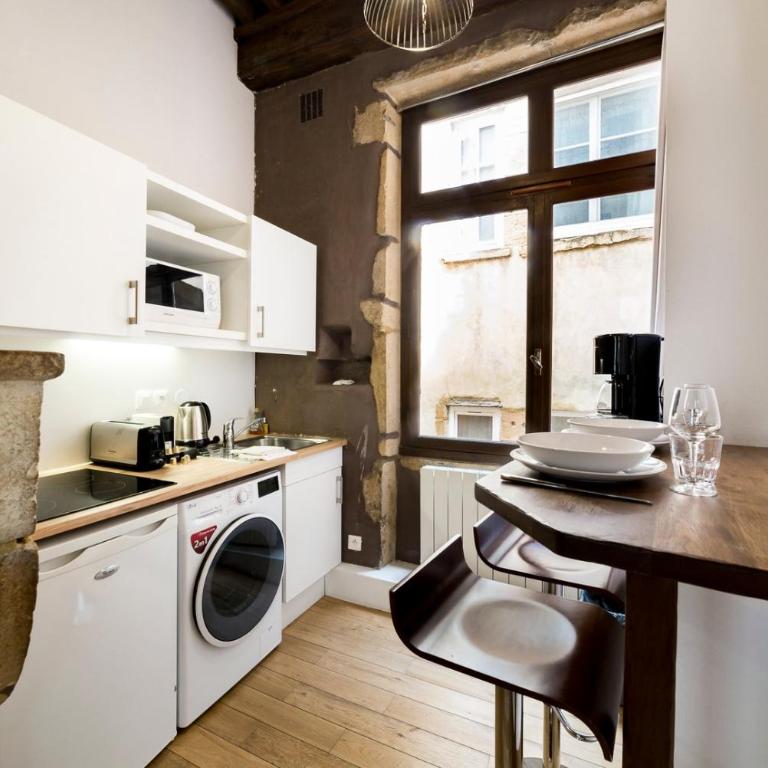 All in Lyon | Studio authentique Vieux Lyon - Appartement - 5