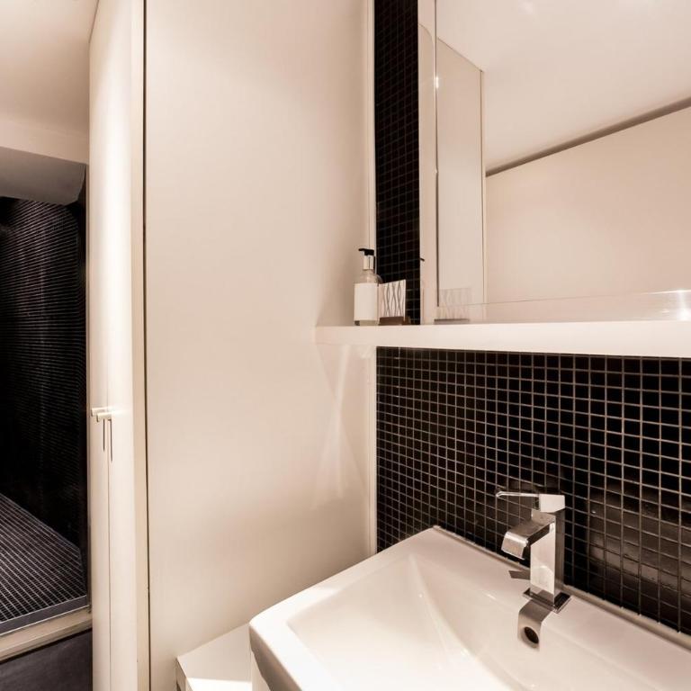 All in Lyon | Suite de charme - cœur du Vieux Lyon - Apartment - 7