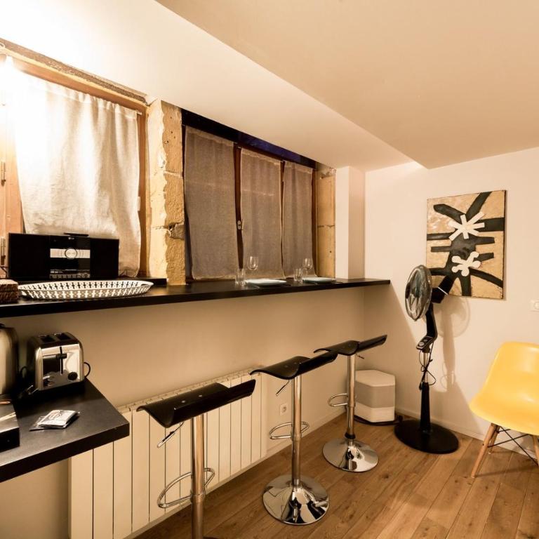 All in Lyon | Suite de charme - cœur du Vieux Lyon - Apartment - 4