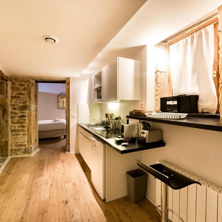 All in Lyon | Suite de charme - cœur du Vieux Lyon - Apartment - 3
