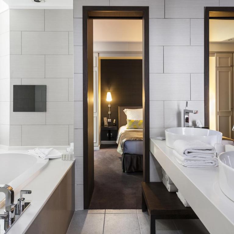 Hôtel Duo - Suite 1 Chambre avec Canapé-Lit - 2