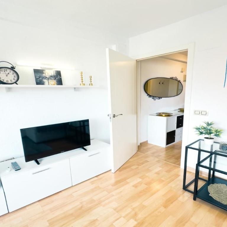 Comfy and Cozy stay Piscis - One-Bedroom Apartment - 2