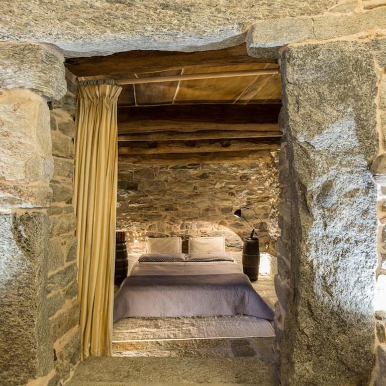 Medieval Stone Retreat with Lake Views - Two-Bedroom Apartment - 6