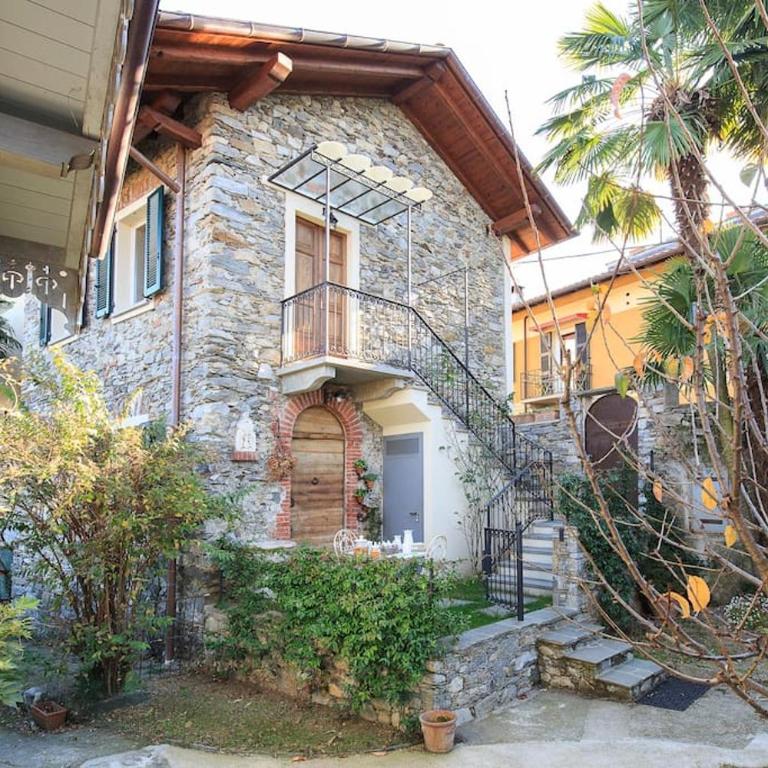 Medieval Stone Retreat with Lake Views - Two-Bedroom Apartment - 8