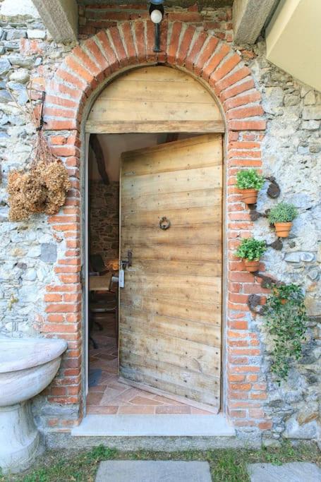 Medieval Stone Retreat with Lake Views - Two-Bedroom Apartment - 12