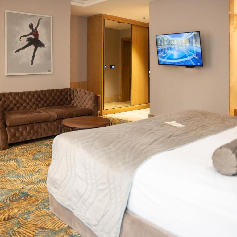 A Hoteli - Hotel Park - Standardna Dvokrevetna Soba sa Bračnim Krevetom - 7