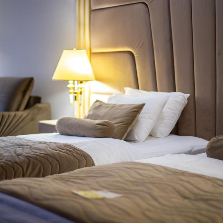 A Hoteli - Hotel Park - Dvokrevetna Soba sa Zasebnim Krevetima i Dodatnim Krevetom - 2