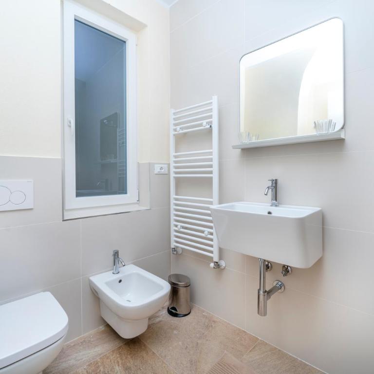 Urban Oasis, Home-Triest com - Appartamento con 2 Camere da Letto - 10