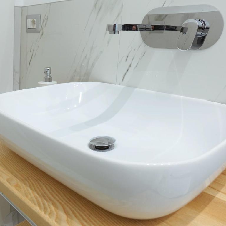 Metro Rivoli - Deluxe apartment with Balcony - GrandMaison - Appartamento con 2 Camere da Letto - 20