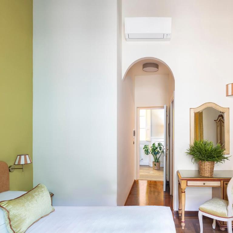 Residenza Della Signoria - Superior Triple Room - 1