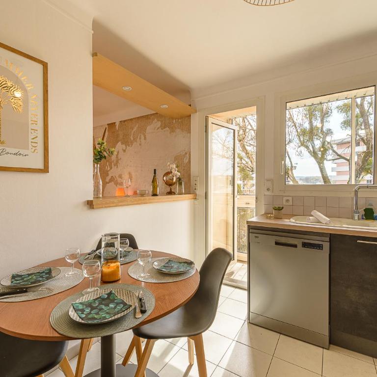 Le Thiou - Appartement lumineux avec vue sur le château et la Visitation - Appartement avec Vue sur la Montagne - 13