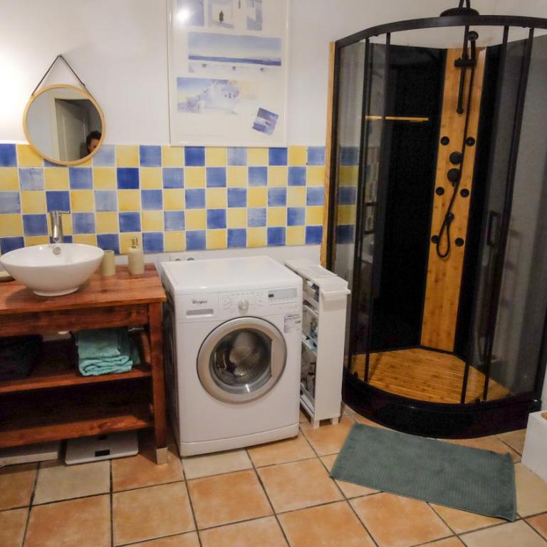 Gîte l échappée bleue Dromoise - la chambre - Chambre Double - Vue sur Jardin - 5