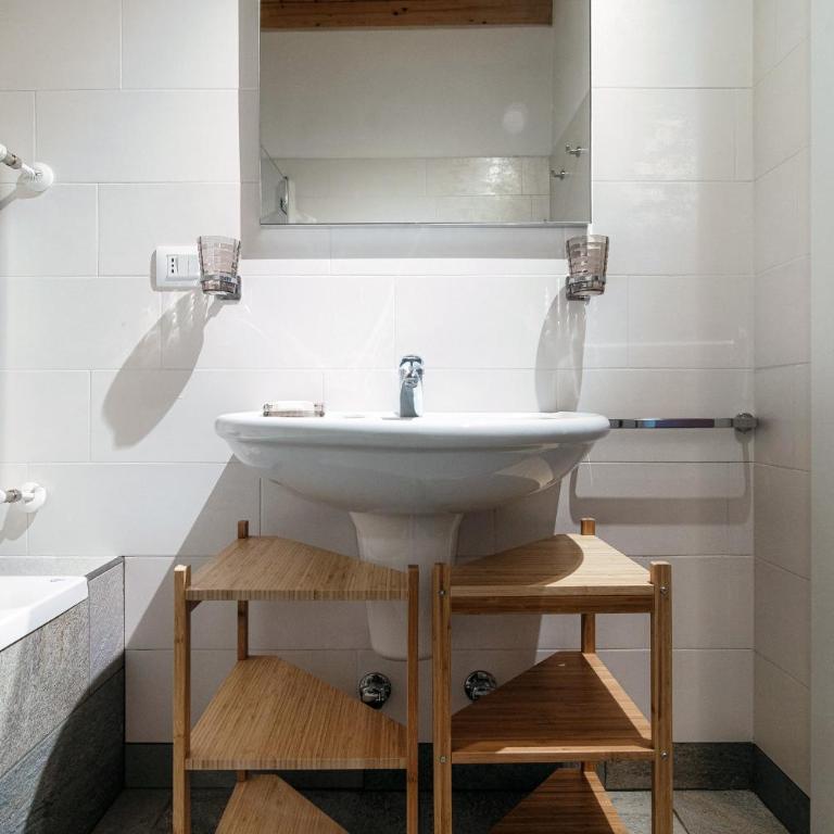 Apollo at Como Duomo - Two-Bedroom Apartment - 43