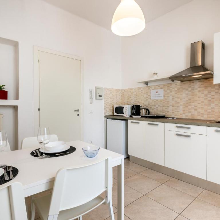 Deluxe Home Verona - Appartamento con Balcone - 4