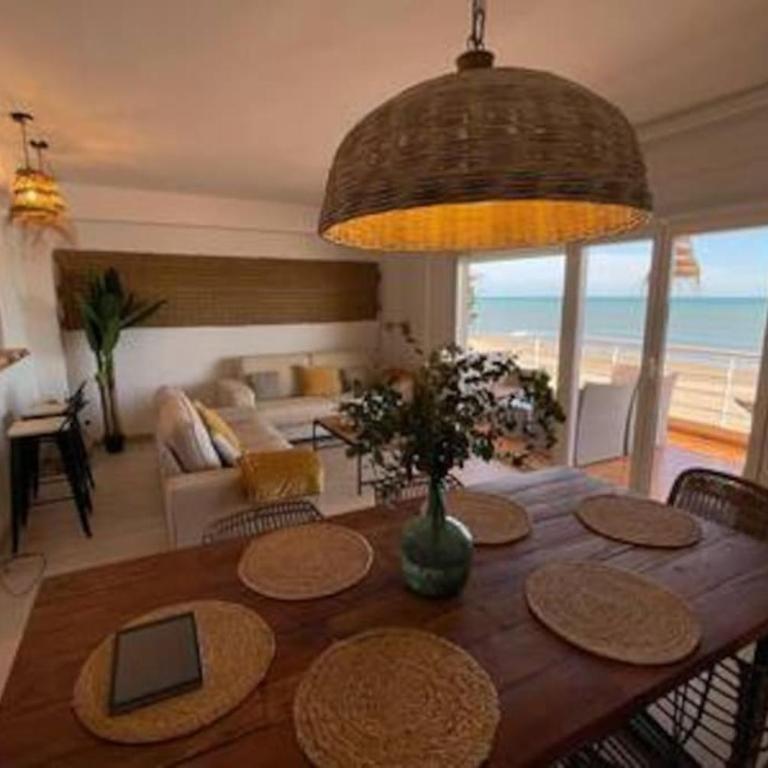 AP-4 XimoApartments A Primera Línea de Playa & Parking - Apartamento - 3