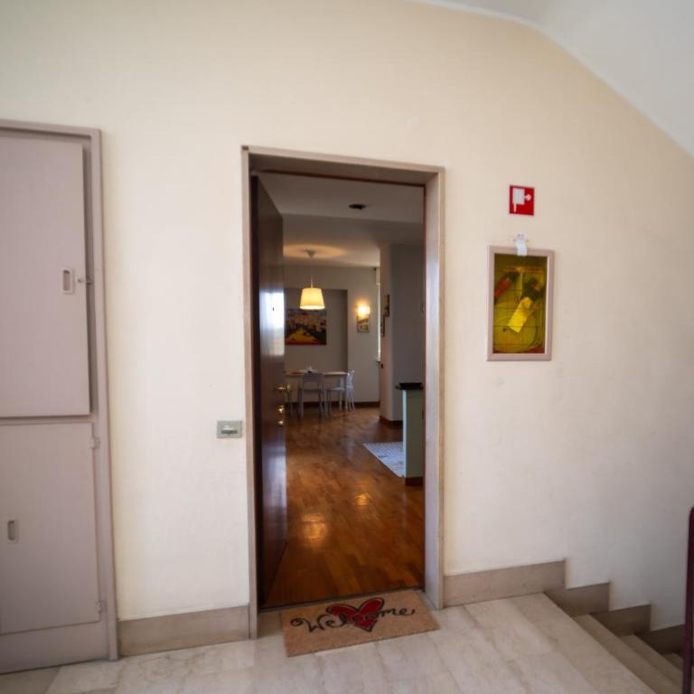 Appartamento 10 minuti da Milano - Appartamento con 2 Camere da Letto - 31
