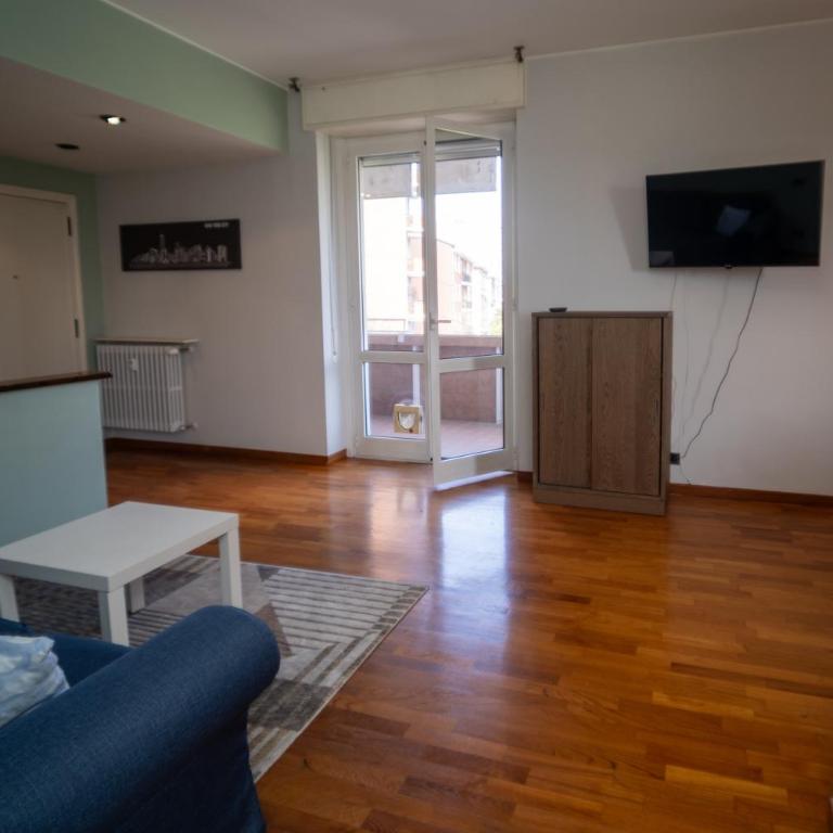 Appartamento 10 minuti da Milano - Appartamento con 2 Camere da Letto - 10