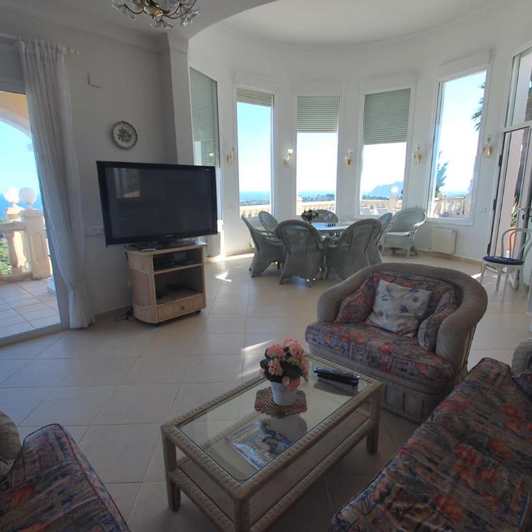Seaview whole villa - Villa - 40