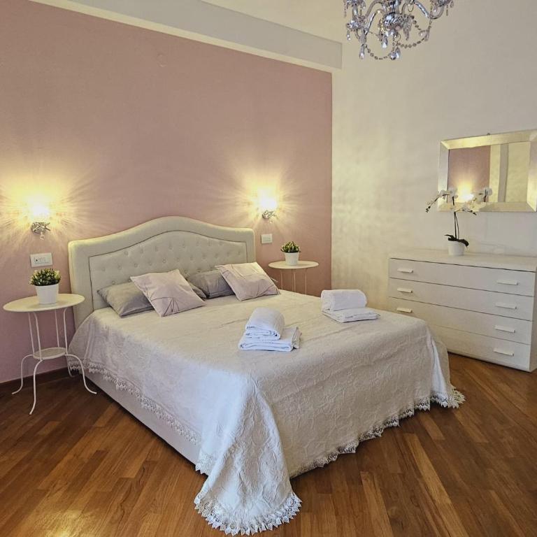 Queen Chic Apartment 2 - Appartamento con 2 Camere da Letto - 1