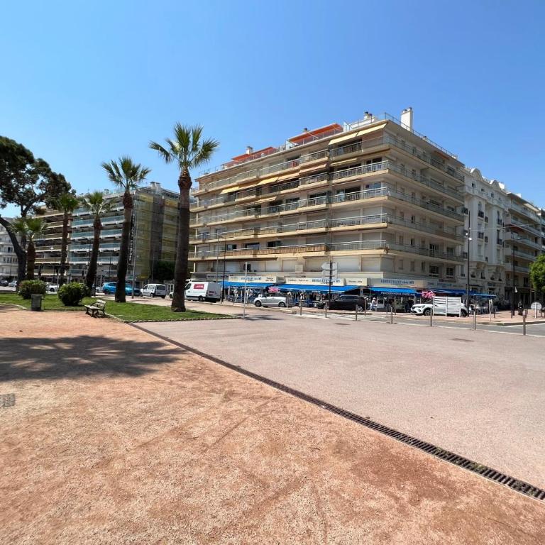 Antibes - 4 People - Parking - Terrace - Appartement - 24