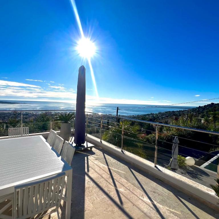 Vallauris Sea View - Villa - 8 people - Swimming pool - Villa - 5