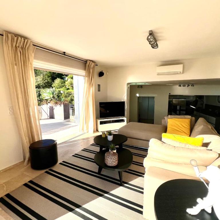 Vallauris Sea View - Villa - 8 people - Swimming pool - Villa - 12