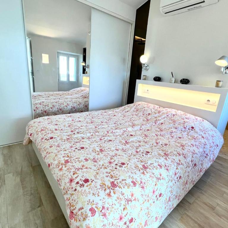 Vallauris Sea View - Villa - 8 people - Swimming pool - Villa - 35