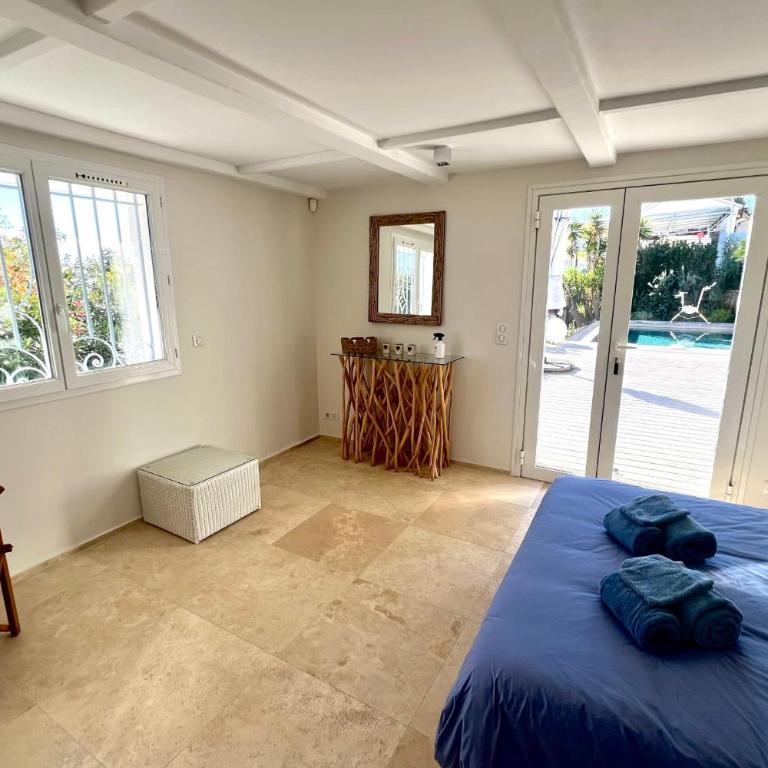 Vallauris Sea View - Villa - 8 people - Swimming pool - Villa - 53
