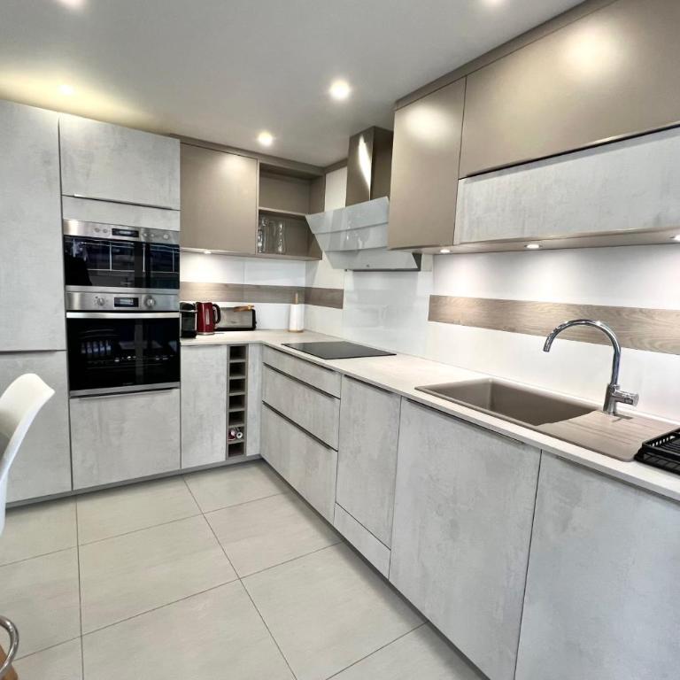 ANTIBES PONTEIL - 4 people - Terrace - Appartement - 12