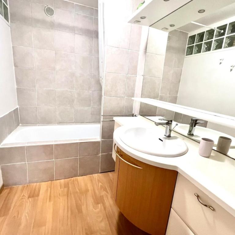 Antibes - 4 people - Parking - Apartment - 18
