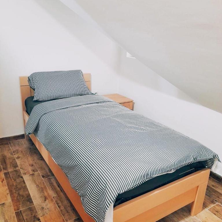 Stevan Sremac - Apartman na Više Nivoa - 5