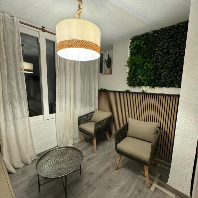 Stylish Seaview Apartment - Apartment - 19