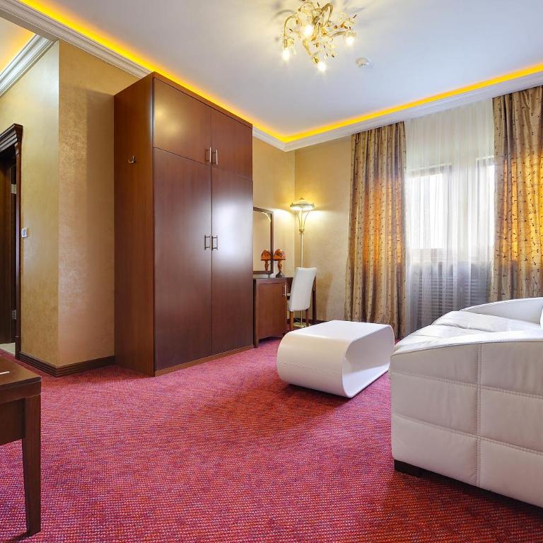 Hotel Sucevic Garni - Komfor Porodična Soba - 3