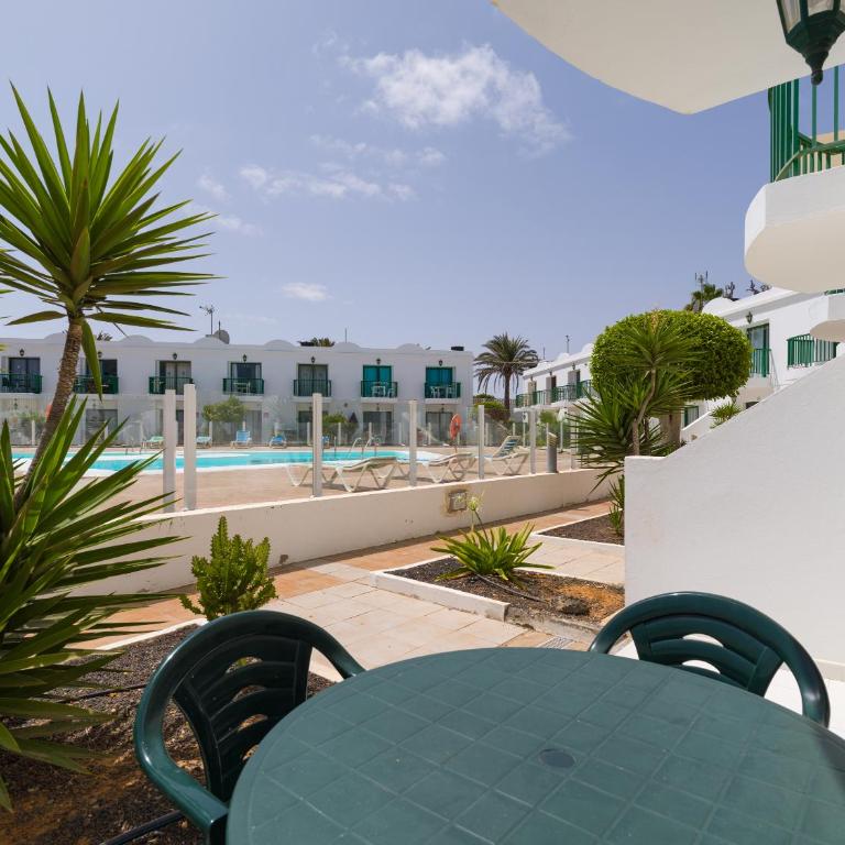 Armonia Pool View & Wi-Fi by iRent Fuerteventura - Apartamento con vistas a la piscina - 1