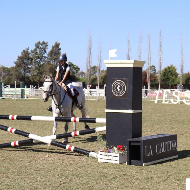 RentUp - Retiro de lujo Casa moderna con jardin y piscina en Pilar - Casa de 4 dormitorios - 21