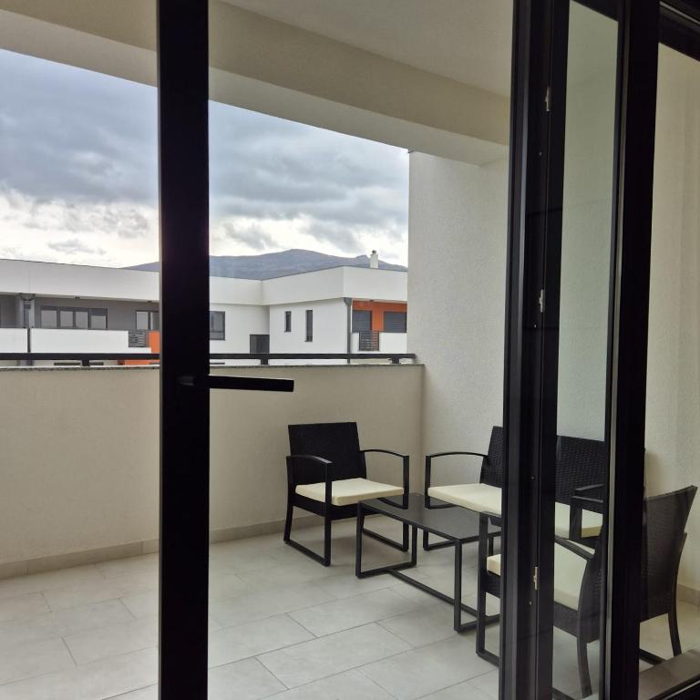 Apartman Nocturno Trebinje - One-Bedroom Apartment - 4