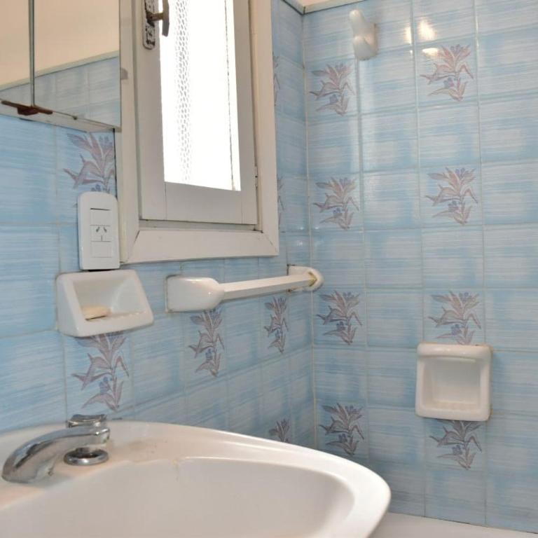 Amplio Depto para 6 con cochera, cerca de Paseo Guemes - Apartamento de 2 dormitorios - 6