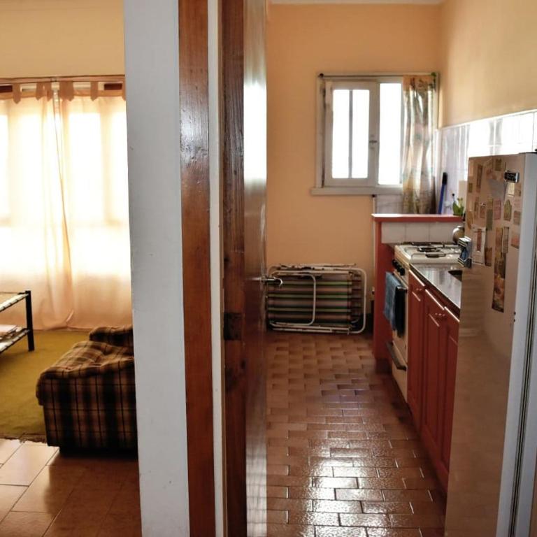 Amplio Depto para 6 con cochera, cerca de Paseo Guemes - Apartamento de 2 dormitorios - 13