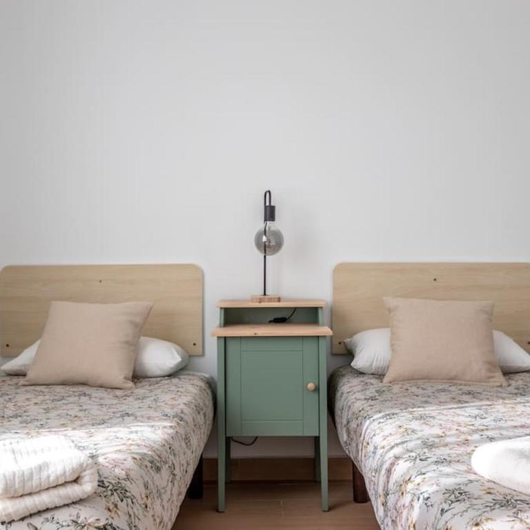 Piso renovado cerca del Ayuntamiento y del metro - Apartamento de 2 dormitorios - 4