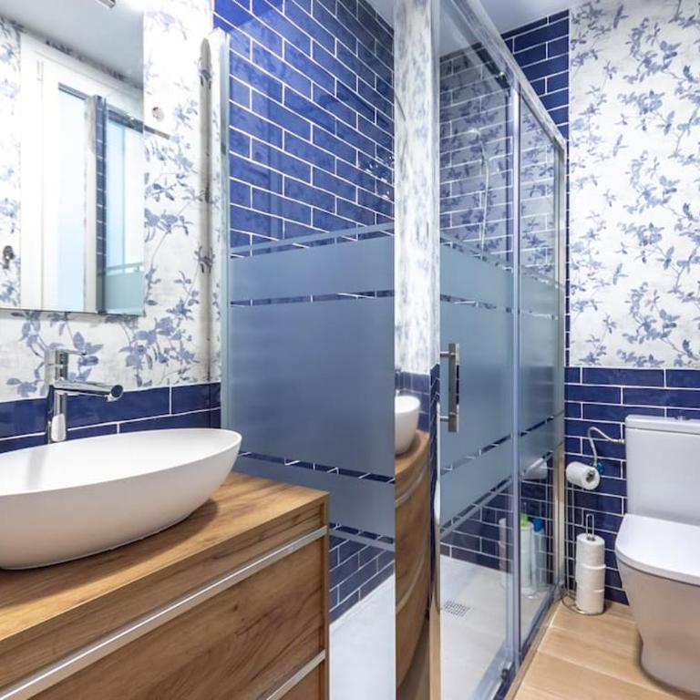 Piso renovado cerca del Ayuntamiento y del metro - Apartamento de 2 dormitorios - 10